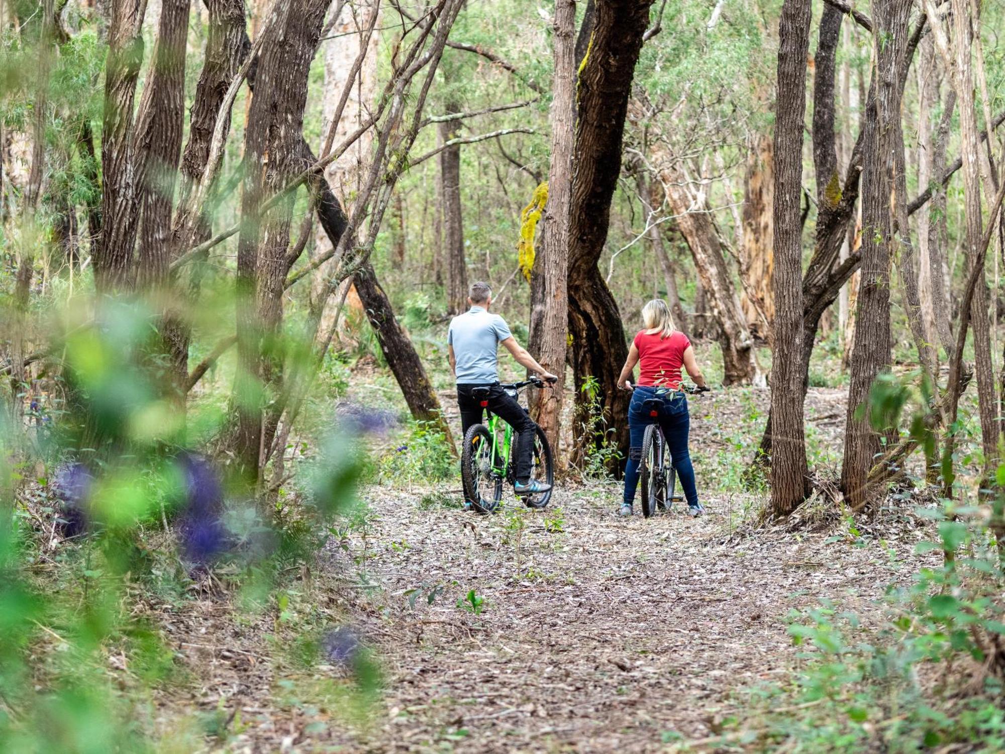 Rosa Glen Jarrah Grove Forest Retreat - Adults Only Luxury Chalet מראה חיצוני תמונה