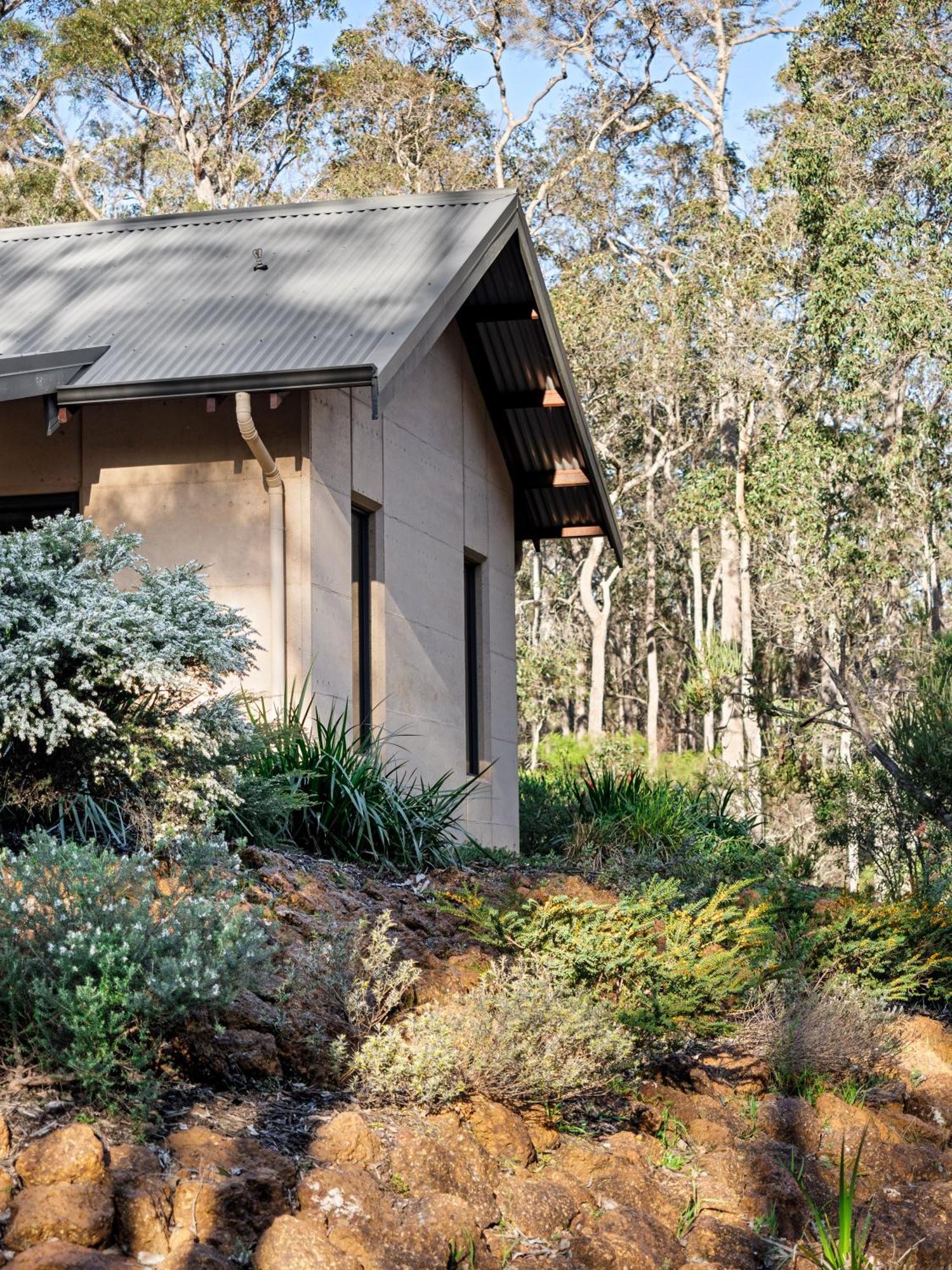 Rosa Glen Jarrah Grove Forest Retreat - Adults Only Luxury Chalet מראה חיצוני תמונה