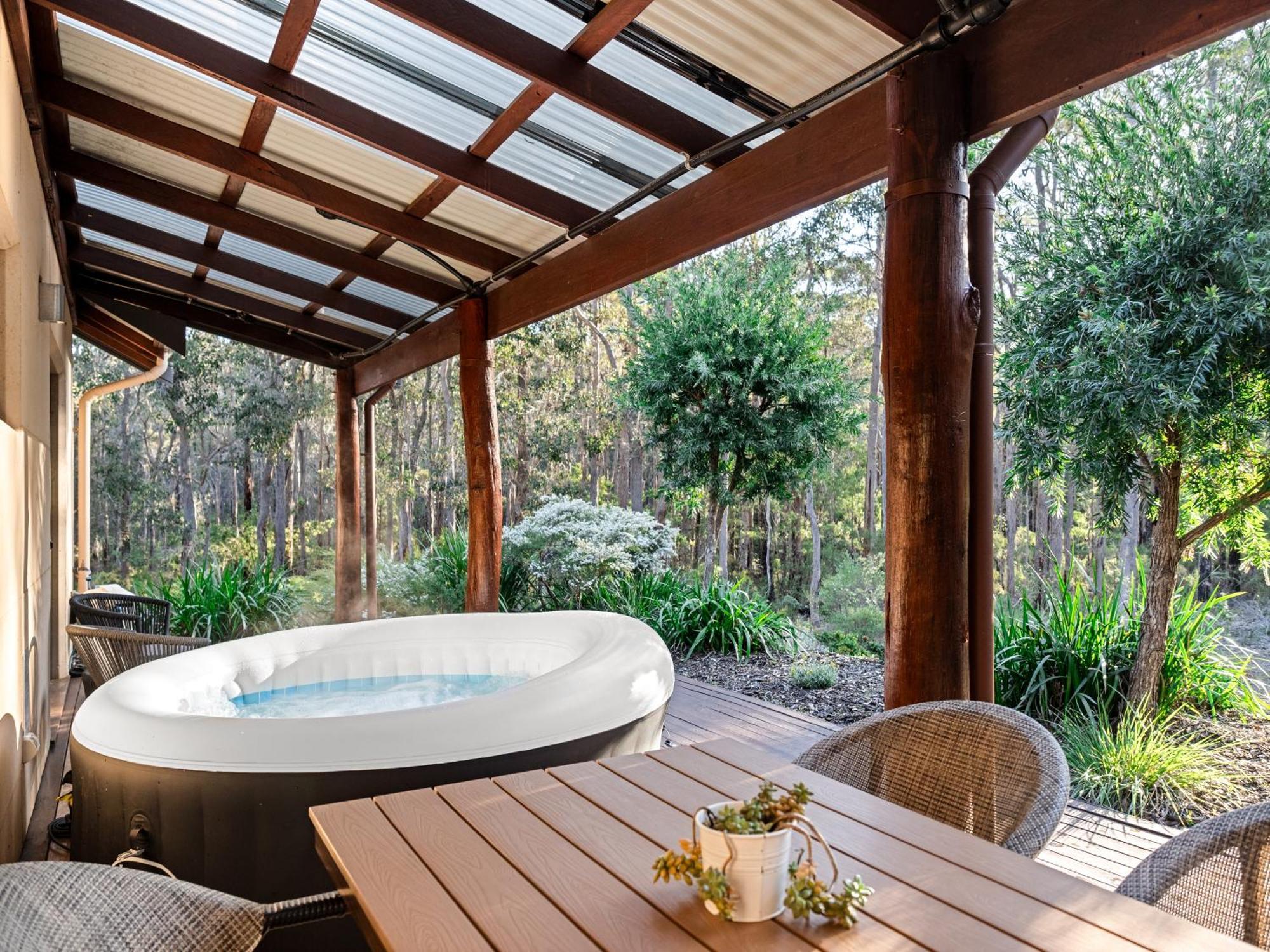 Rosa Glen Jarrah Grove Forest Retreat - Adults Only Luxury Chalet מראה חיצוני תמונה
